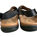 Cobb Hill 9M Black Laser Cut Leather Closed Heel Back Zip Thong Sandals Size 9 Photo 2