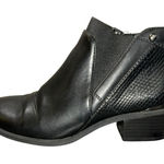 Vera Wang Simply Vera  Skylark Women's Elegant Black Ankle Boots size 7.5 Photo 0