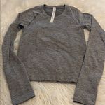 Lululemon  athletica Swiftly Tech Charcoal Long Sleeve Women's Tee size 4 new Photo 7