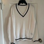 White Chunky V Photo 1