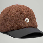 Lululemon NWT Womens Textured Fleece Ball Cap
Brown Earth / Black Photo 0