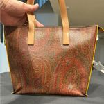 Etro Burgundy Paisley Zip Top Tote Handle Bag
Neon Trim Accents Brown Photo 8