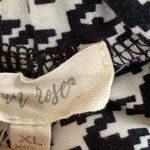 Urban Rose  Cropped Top Photo 3