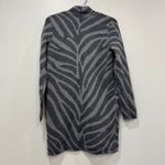 J. McLaughlin Women Hallie Sweater XS Wool Cardigan Long Line Zebra Gray Jacquard Photo 3