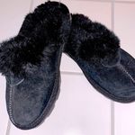 Black Genuine Leather with Faux Fur Lined Shoe Slipper Size 7 Photo 3