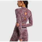 Gymshark  Camo Burgundy Crop Top‎ Size Small Photo 1