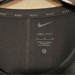 Nike  front swoosh logo Tshirt, Dry-Fit, black, size L Photo 3