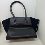 Michael Kors MICHAEL Avril Extra-Large Leather Top-Zip Tote Bag black gold Photo 3