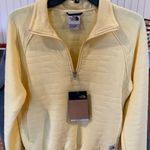 The North Face NWT  Quilted 1/4 Zip Photo 2