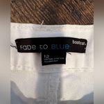 FADE TO BLUE | women’s white denim jeans. Size: 12 Photo 3