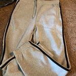 Joggers Size M Photo 0