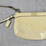 Coach  Women's Wrislet Wallet Clutch Beige Photo 0
