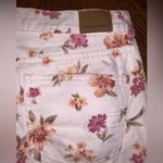 American Eagle New Floral Cuffed White Denim Pleated High Waist Mom Shorts 12 Photo 14