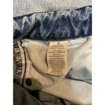 American Eagle  Woman’s Denim Distressed Roll Cuff‎ Shorts Size 4 Light Wash Photo 4