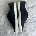 Frye  black leather flats size 5.5 Photo 2