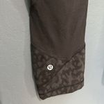 Lululemon  7/8 legging cheetah Photo 2
