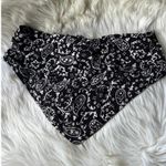 ZARA  Black and White Paisley Print Women's Bandana Crop Top Photo 1