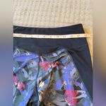 Patagonia Centered Crops size Medium Photo 4