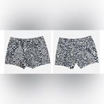 Lilly Pulitzer  Kelly Shorts Size 2 Bright Navy Pineapple Party Coastal Beach Photo 1