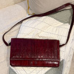 Vintage America Deep Red Crossbody eel Bag Brown Photo 0