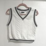 SheIn  Cropped Sweater Vest  NWOT Photo 1