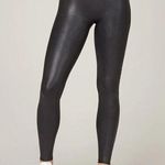 Spanx Size Medium Ready-to-Wow! Faux Leather Leggings Black Shapewear Smoothing Photo 0