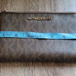 Michael Kors Double Zip Wristlet Photo 15