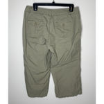 Dockers  Favorite Fit Womens Size 8 Capri Pants Khaki Tan Cotton Flat Front Photo 2