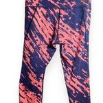 The North Face  Pulse Capri Tights in Neon Peach Paintball Print Size S Photo 4
