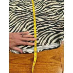 Joie J  Zebra Print Sleeveless Blouse Button-Down Linen Top Large Black & White Photo 5