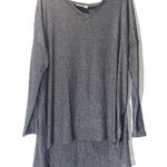 Zenana Outfitters Gray Long Sleeve Top Medium Photo 0