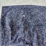Lululemon  Floral Lace Wunder Under Tights Womens 4 Athletic Cropped Performance Photo 2