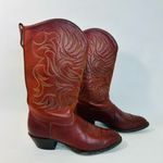 Tony Lama Vintage  Embroidered Leather Cowboy Boots Reddish-Brown size 6.5 Photo 1