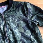 Old Navy  Active Leaf + Floral Bomber Jacket, Green, Black, Silver, Size M Photo 5