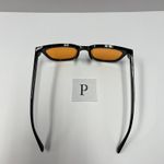 Square classic black sunglasses with yellow lenses Photo 3