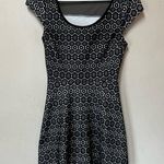 Rue 21 Women’s Black White Crotchet Diamond Print Part Summer Mini Dress Small Photo 2