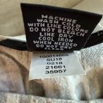 Alfani  White with Silver Metallic Threads Ankle Pants Size 10 EUC Photo 3