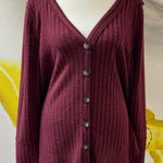 Absolutely Famous  cardigan sweater.  Size Large. Photo 0
