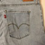 Levi's Levi’s 721 High Rise Skinny light wash jeans Photo 3