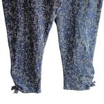 Activewear Joggers, Capri pants, stretch pants. Size XL. Blue Floral. Photo 3