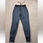 Athleta Women’s Flux Street Jogger Pants Gray Zip Pockets Drawstring Sz 2XS Photo 5