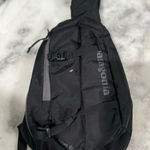Patagonia  Atom Sling 8L Crossbody Bag Black Adjustable Outdoor Pack Atom 8L Photo 0