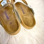 Birkenstock | Gizeh Soft Footbed Leather Metallic Silver White Sole Sandals | 36 Photo 3