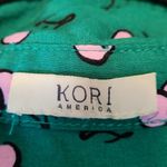 Kori  AMERICA GREEN PINK CHERRY ALLOVER NOVELTY PRINTED BUTTON FRONT TOP SMALL Photo 9