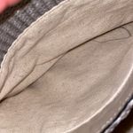 Sincerely Jules x Meredith Wendell Cross Photo 10