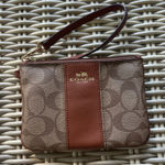 Coach  Signature C Leather Wristlet‎ Photo 0