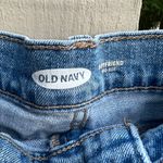Old Navy Boyfriend Midrise Ripped Shorts, Womens Photo 2