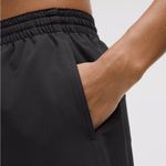 Lululemon NWT  - Pace Rival High-Rise Short 5" - $68 - Size 4 Photo 3