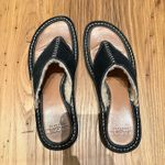 UGG  Black and Tan Sandals Casual Comfort Photo 0