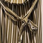 Urban Rose ❤️Super soft stretchy jumper! Great olive color for fall. EUC. Size 1X Photo 2